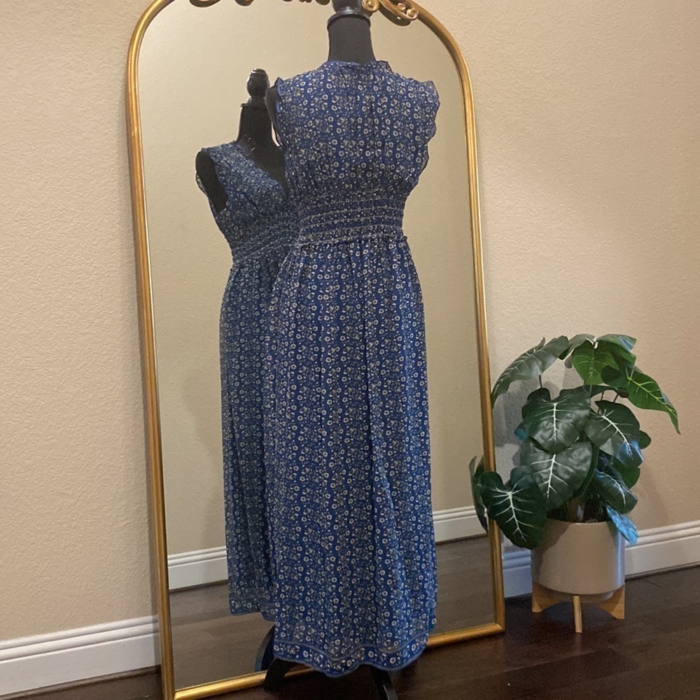 Max Studio Women's Sleeveless V Neck Smocked Waist Dress Size S - Picture 5 of 7